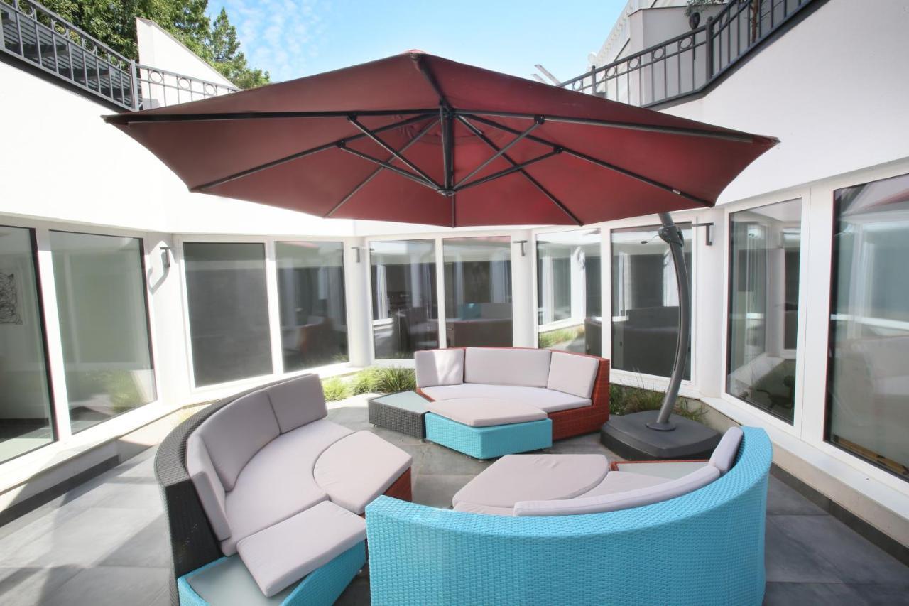 25H Spa-Residenz Pools In & Out, Private Garden & Beach نيوسيدل آم سي المظهر الخارجي الصورة