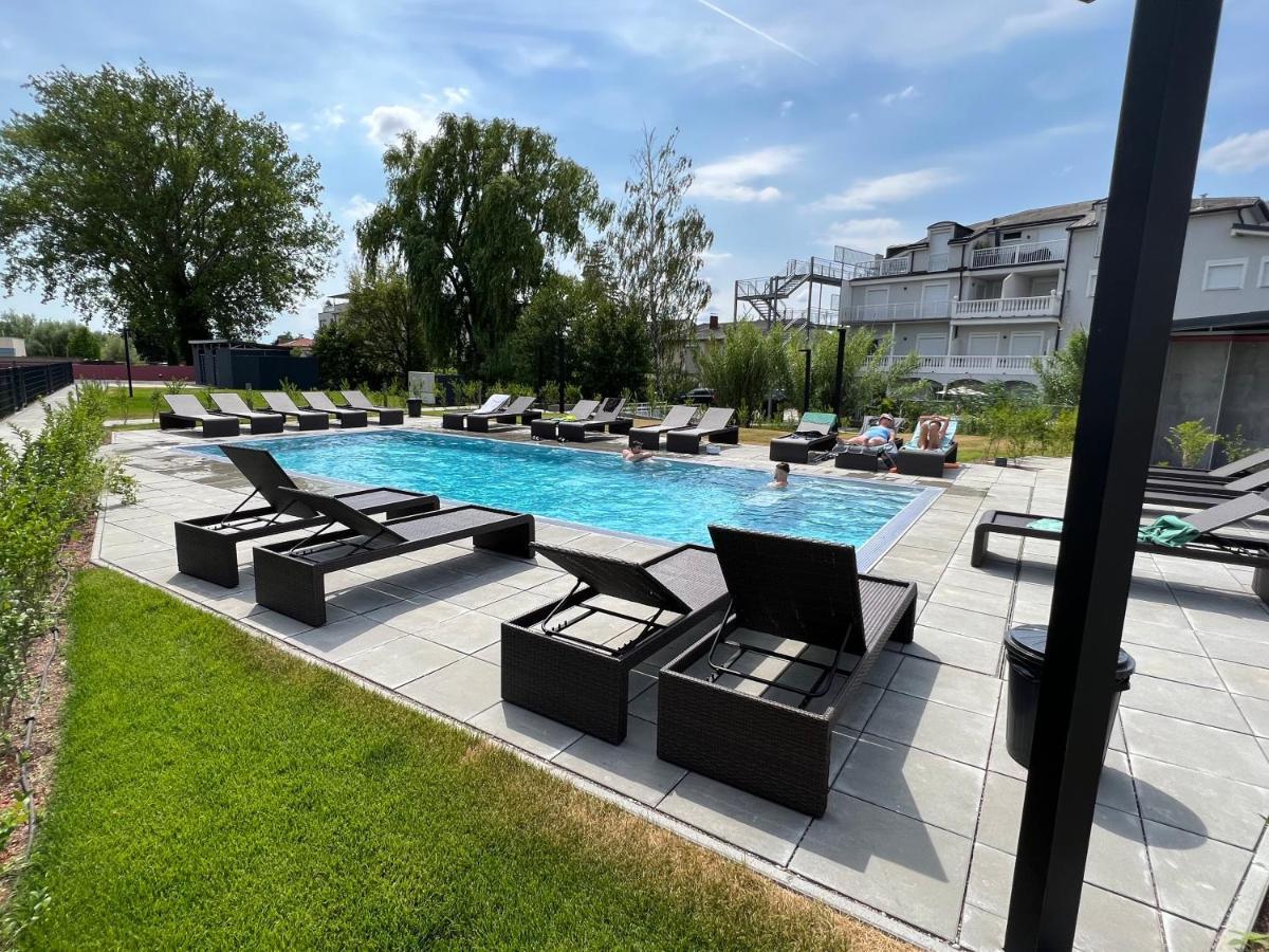 25H Spa-Residenz Pools In & Out, Private Garden & Beach نيوسيدل آم سي المظهر الخارجي الصورة
