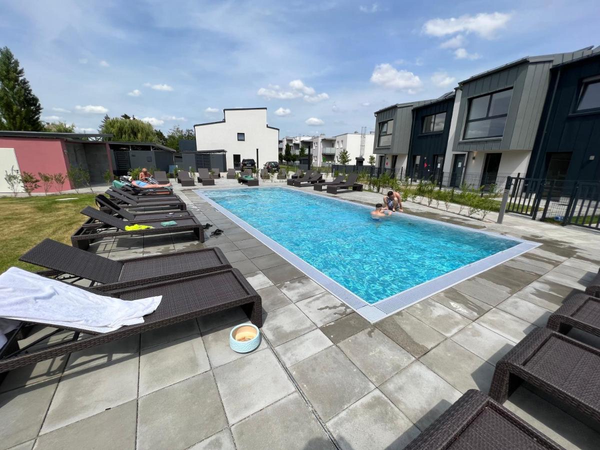 25H Spa-Residenz Pools In & Out, Private Garden & Beach نيوسيدل آم سي المظهر الخارجي الصورة
